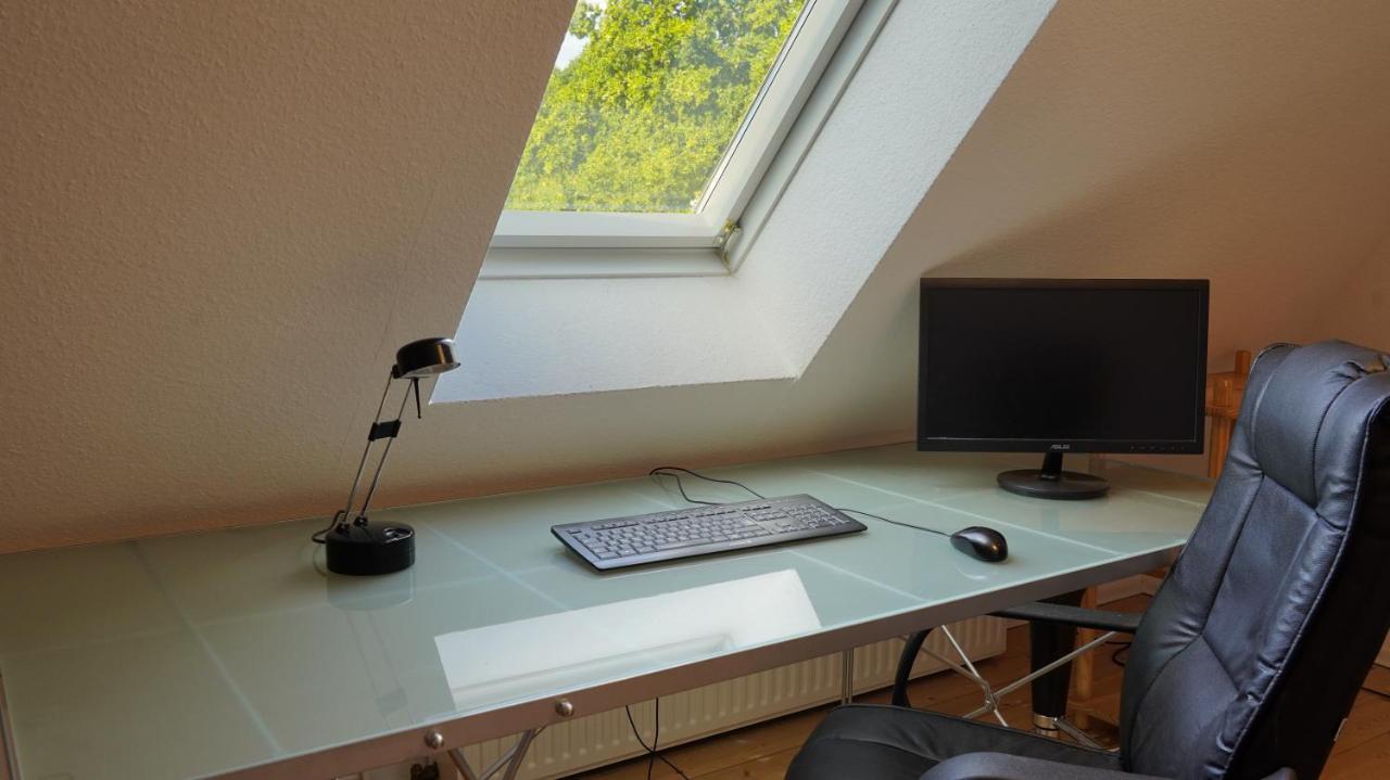 3 Schlafzimmer 8 Gaste Ruhig 110Qm Nahe Flughafen Norderstedt Buitenkant foto